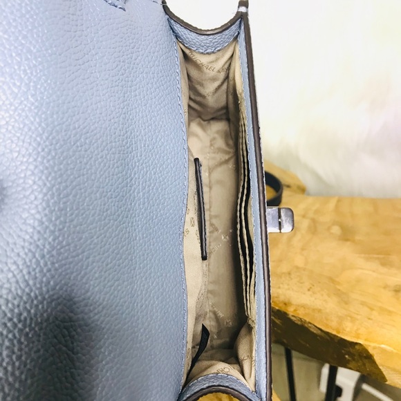 Michael Kors Cassie XS Crossbody Bag - Picture 6 of 8